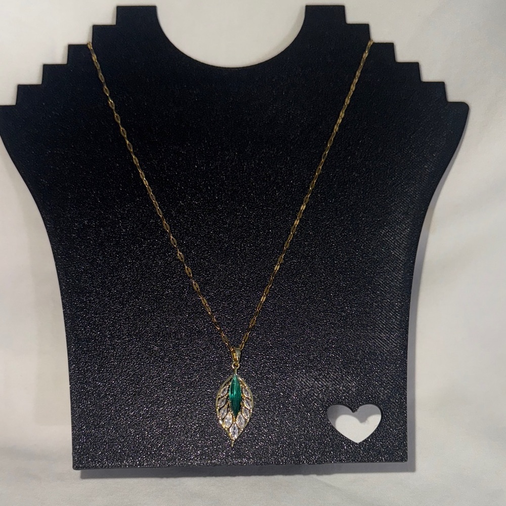 Elegant Gold, Green Leaf Sparkling Pendant Necklace